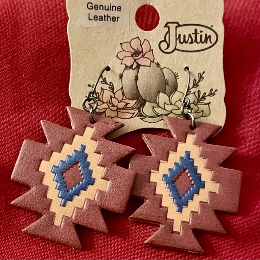 $23 msrp Brand new! Justin Genuine Leather Geometric Earrings